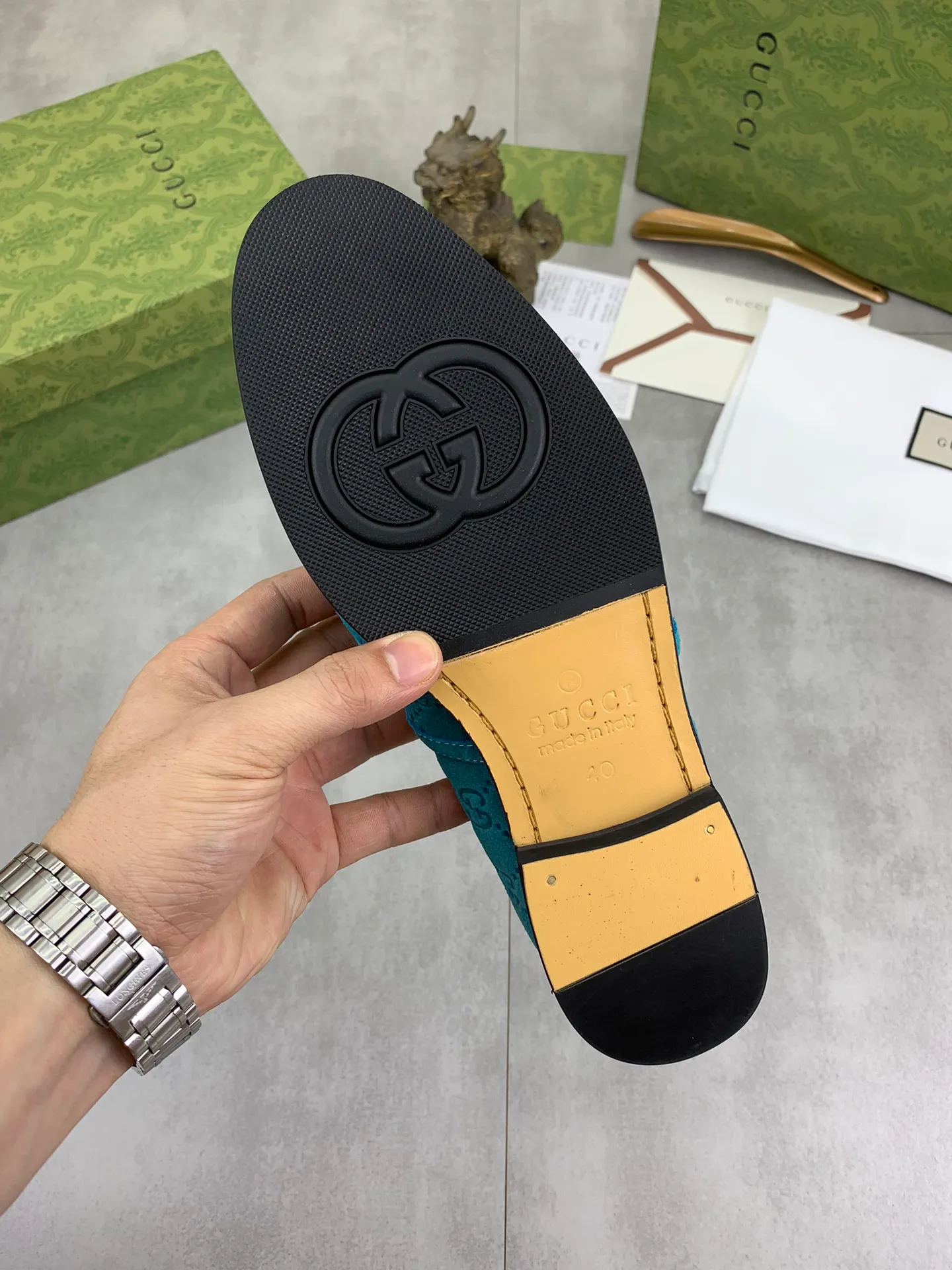 Men's Men's Shoes 💰P500💰【New Style】Water-dyed Niuli Gucci's most popular selection of lazy slip-on leather shoes (Gucci) official website latest Gucci lazy leather shoes, hot style 💥 simple and elegant style, exclusive for trendy men. Unique official website latest brand original double G embossing Elements 👑 Original Gucci decoration, fashionable and elegant, fabric original calfskin ✅ fully imported first-layer cowhide lining, official website designated wear-resistant, rubber business outsole, classic model taken at the counter in real life 🎬38-44 Various colors available